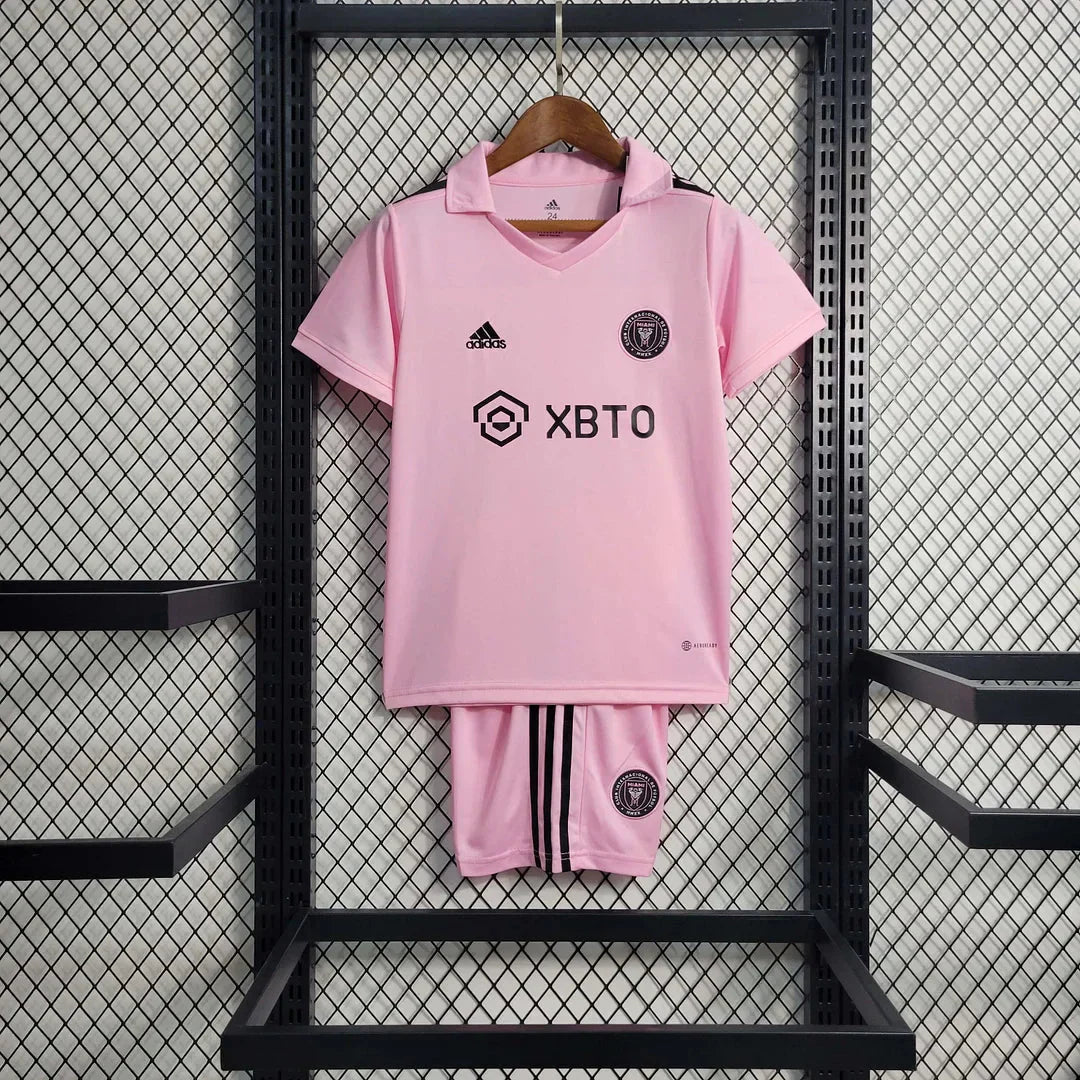 Conjunto de fútbol local del Inter Miami 2022/2023 (camiseta + pantalón corto)