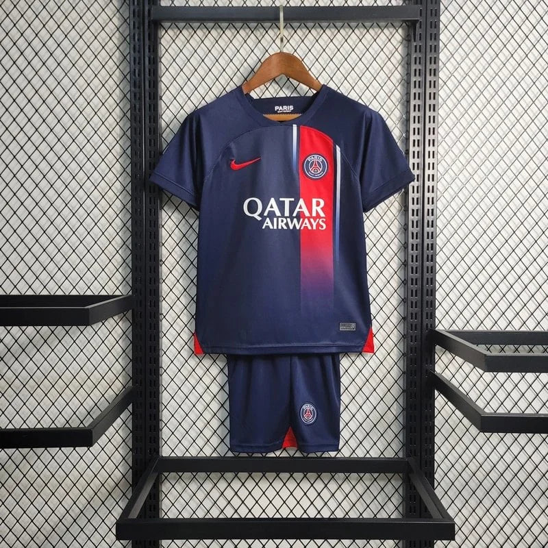 Conjunto de fútbol de local del PSG Paris Saint-Germain 2023/2024 (camiseta + pantalón corto)