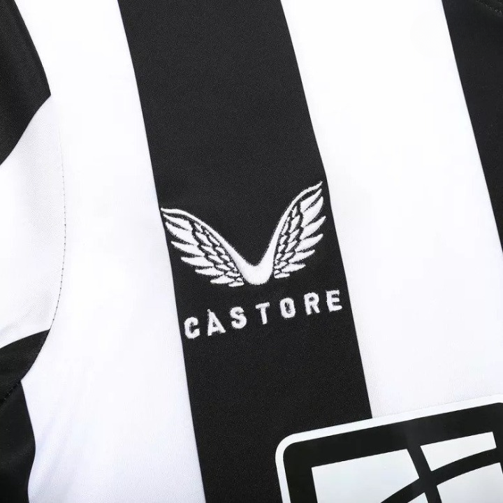 Camiseta local del Newcastle United 2023/24