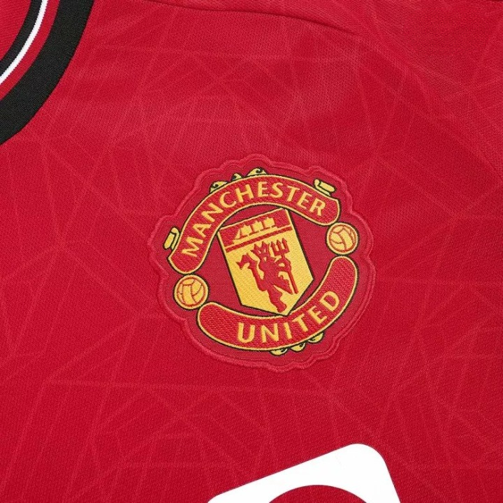 Camiseta local del Manchester United 2023/24