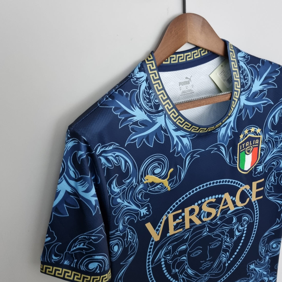 Ensemble Versace Italie 